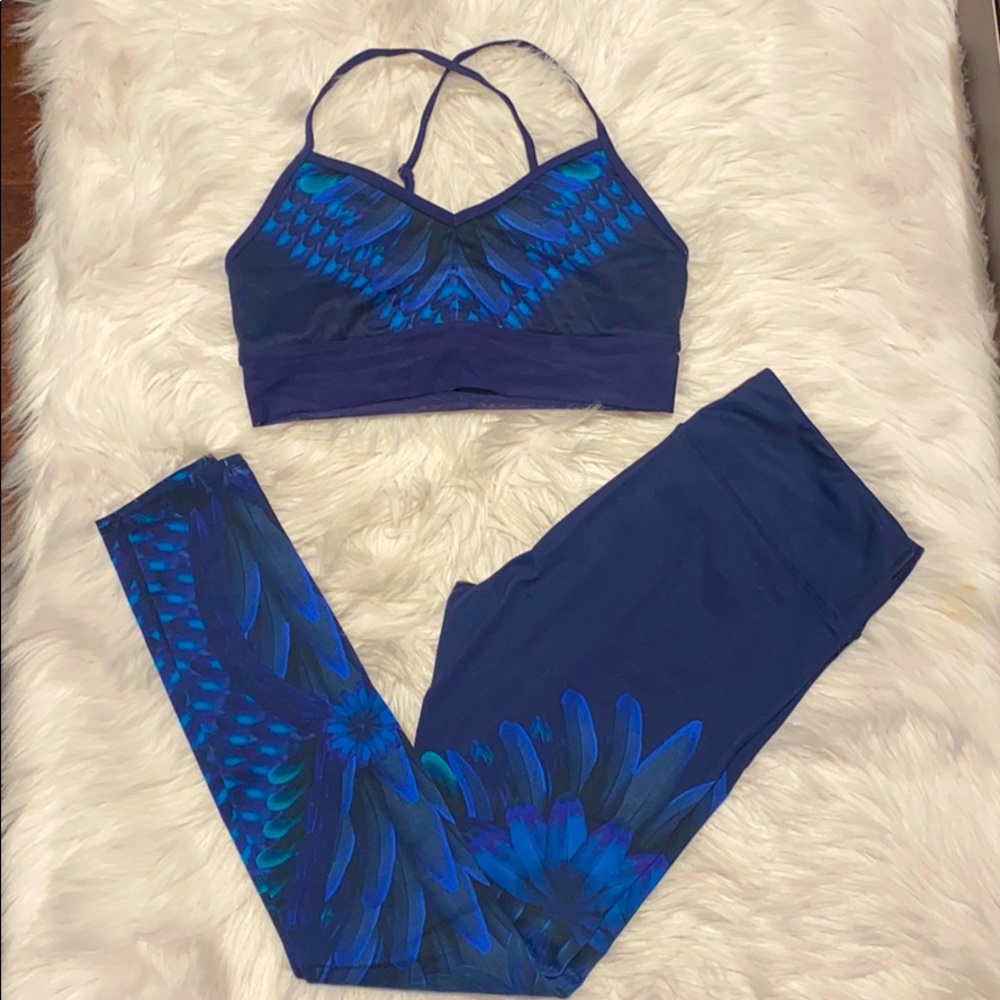 Alo Yoga Peacock Pants & Bra